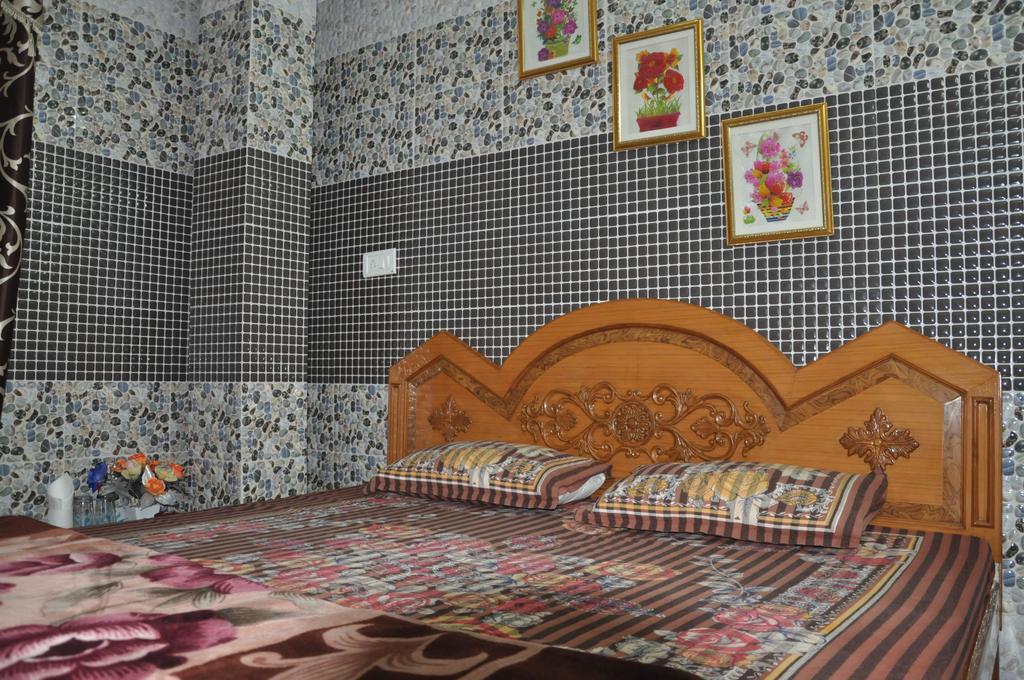 Hotel Pari Jalandhar Bagian luar foto