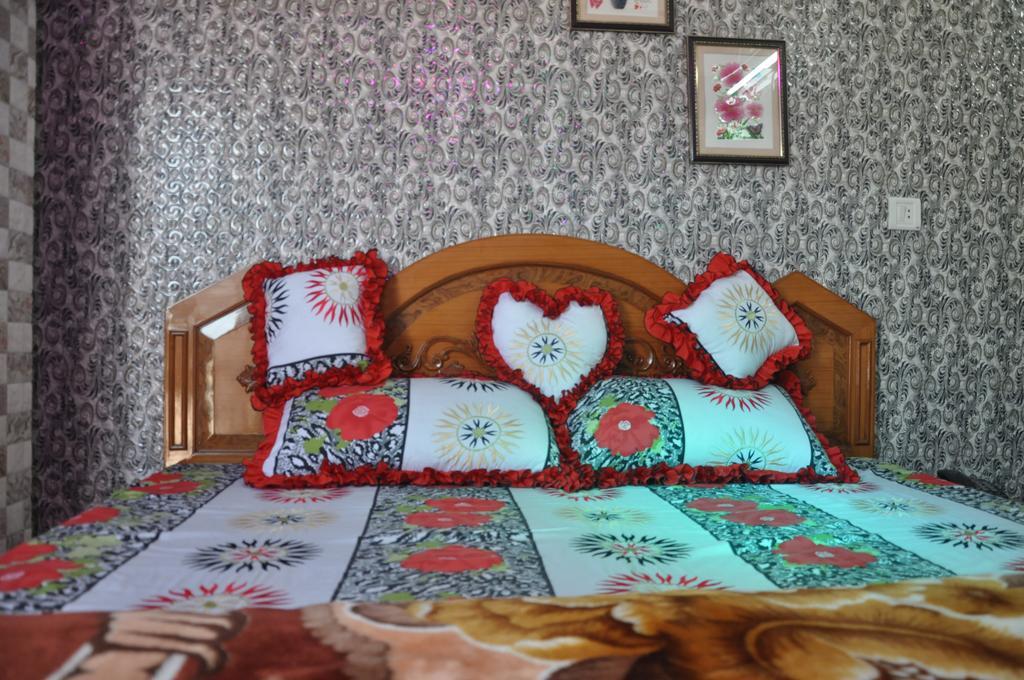 Hotel Pari Jalandhar Bagian luar foto